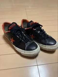 中古品コンバースワンスター黒✖️オレンジ　 かかと割れあり、箱なしのサムネイル