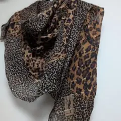 イブサンローラン　ヒョウ柄 シルクストール