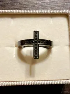 Folli Follie クロスリング　ブラック