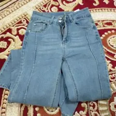 Item thumbnail for item 648b7232-7b00-4fc5-bd8e-54dc71e015ea