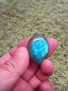 ラブラドライト ペンダント型 ルース石⑤