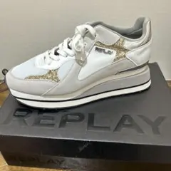 Item thumbnail for item 041e90ed-e6ed-40d0-b9ae-6d7da920c4c5