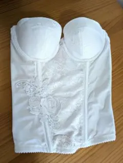 ☆美品☆ブライダルインナー　ワコール　C65 パット付き