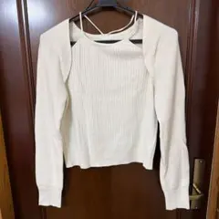 【GU】アイボリー リブ編み 長袖ニット