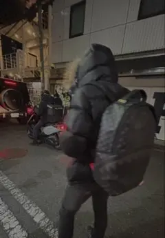 黒 ダウンジャケット 取り外し可能なファー付き