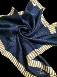 新品 未使用FENDI ハンカチーフ58x58 シルクコットン 膝掛け値下げ