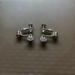 シルバー クリスタル スタッドイヤリング