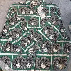 ＊新品タグ付 スカラー　131603：スカラーちゃんいっぱい総柄チュニックシャツ