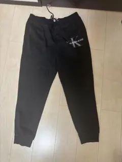 Calvin Klein Jeans ブラックスウェットパンツ