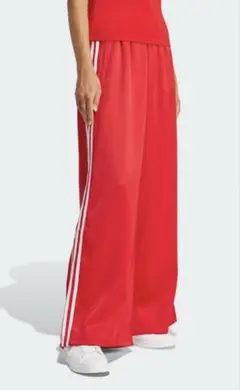 新品タグ付き❣️ サテンワイドレッグトラックパンツ赤アディダスオリジナルス