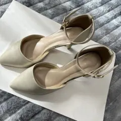 シルバー ポインテッドトゥ ハイヒール