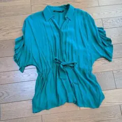 美品　ZARA WOMAN グリーン シャツ XS