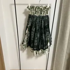 フラダンス用緑と白花柄スカート