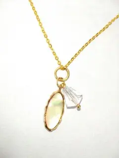 ハンドメイド　シェル風ペンダントネックレス