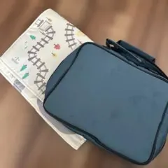 スリーコインズ　ミニカー　収納