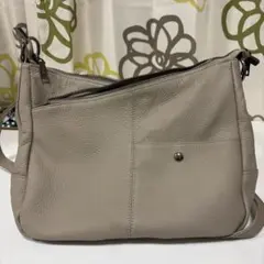 ベージュ レザー ショルダーバッグ 中型