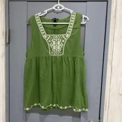 H&M ノースリーブ　グリーン