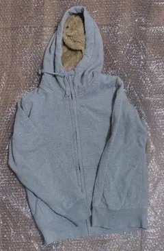 ユニクロ　フルジップパーカー　ボア