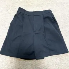 GU タック入り ショートパンツ