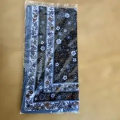 イブ・サンローラン ハンカチ　花柄のサムネイル