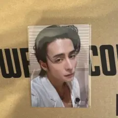 INI 西洸人 L判 ハーフサイズ 生写真 Present