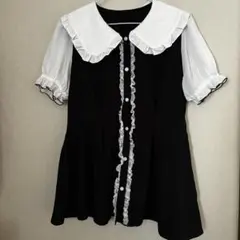 フリル付きブラックドレス