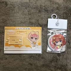 五等分の花嫁　アクリルスタンド 缶バッチ　2個