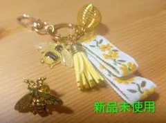 【未使用】ハチモチーフキーリング チャーム ピンバッジセット