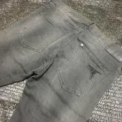 H&M　エイチアンドエム　スリムストレッチ　ブラックダメージ　ジーンズ