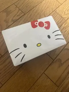 ハローキティ　缶