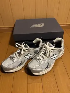 MR530KA ニューバランス スニーカー