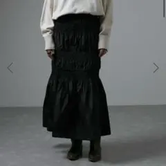 SALON adam et rope' タフタシャーリングスカート　ブラックのサムネイル
