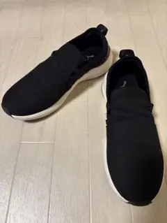 今だけ値下げ！PUMA ブラック SOFTFOAM スニーカー25