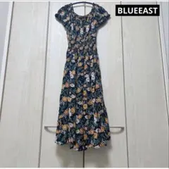 BLUEEAST Mサイズ ネイビー　花柄ワンピースのサムネイル