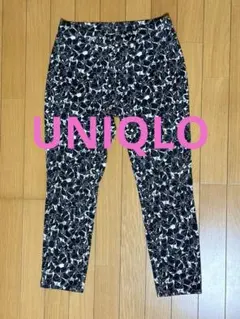 花柄 スキニー レギンスパンツ ネイビー×ホワイト UNIQLO ユニクロ 夏のサムネイル