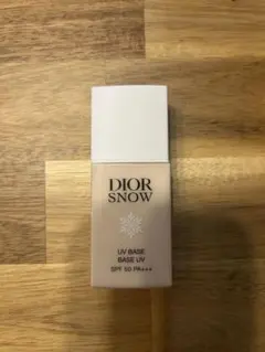 ディオールスノー UVベース(SPF50/PA+++) / ローズ / 30mL