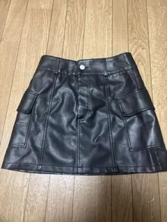 レザータイトスカート