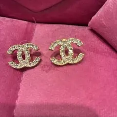 CHANEL キラキラピアス