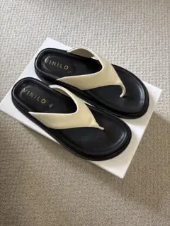 美品　VINRO トングサンダル　23cmのサムネイル