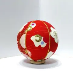 手鞠 和飾り 縁起物 干支 羊 赤　梅の花