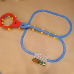 プラレール レールセット 高架レール用支柱、駅舎付き　37点おまとめ