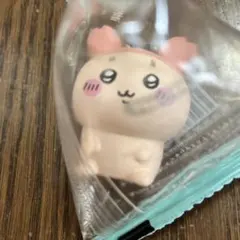 ちいかわ　インテリアミニフィギュア　カニちゃん　古本屋