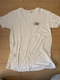 ホワイト Tシャツ アリとPBロゴ刺繍