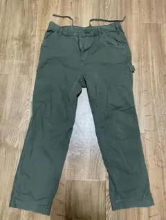 ユニクロ　カーゴパンツ　オリーブ