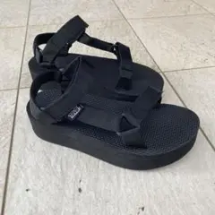 TEVA テバ サンダル 24cm ブラック 厚底
