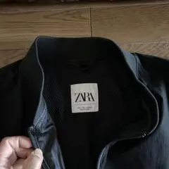 zaraナイロンジャケット