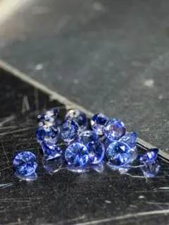 ロンドンブルートパーズ2mmラウンド100ピース4.22ct - メルカリ