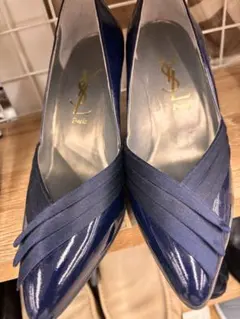 YSL（イヴ・サンローラン） パンプス ネイビー 35.5（約22.5cm）のサムネイル