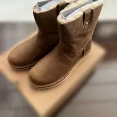 UGG ブラウン ファー付きショートブーツ