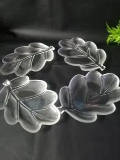 昭和レトロ 葉っぱ型 ガラス皿 4枚セット